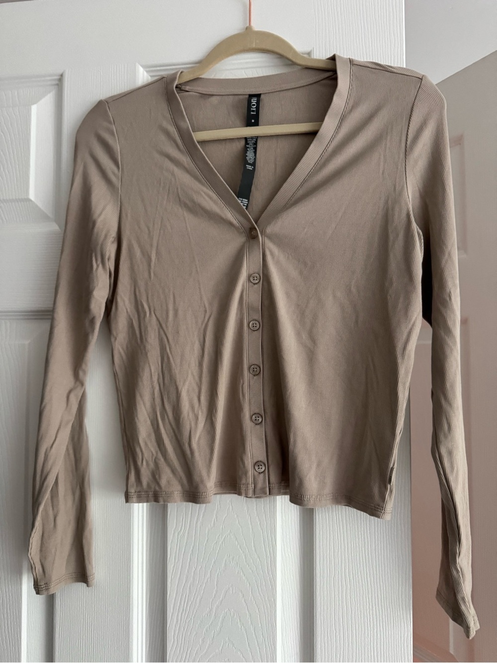 Vuori pose cardigan in tan